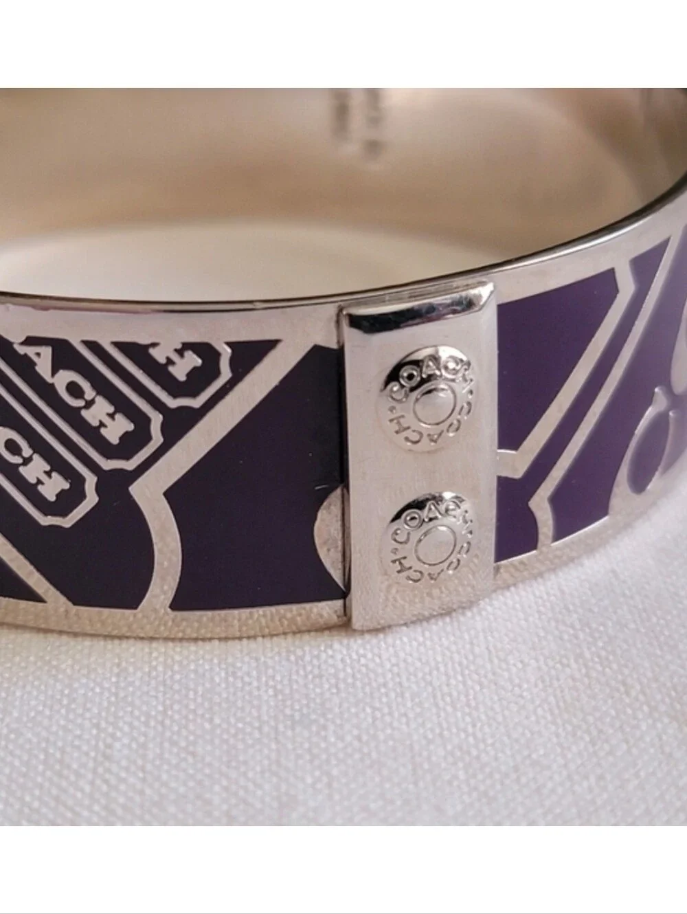 Coach Purple Silver Tone Logo Bangle Bracelet 7.5 Inch Women’s EUC